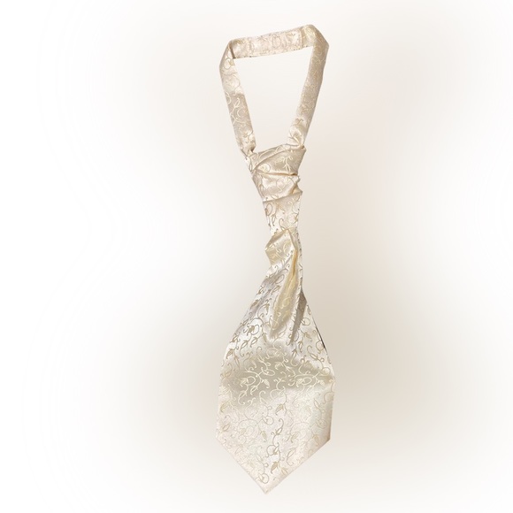 Kids Dream Ivory Flower Vest Tie Set Boys and Youth - Picture 3 of 5